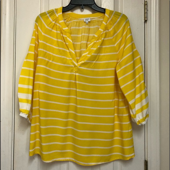 crown & ivy Tops - Bright yellow & white stripped Crown & Ivy top